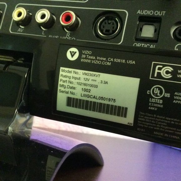 Vizio Tv 23-inch Led-Lcd - Picture 10 of 13